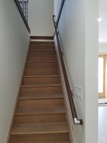 Get the modern waterproof aluminium stair railing on wall mounted – DIY ...